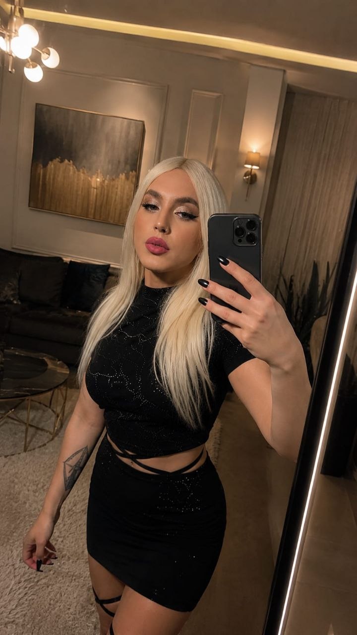 AZERİ GÜZELİ ZARA LİLİ